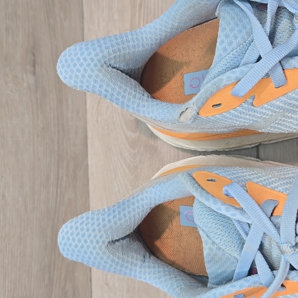 Hoka One One Women's Clifton 9 Athletic Running Shoes Sz 10B - Picture 5 of 16